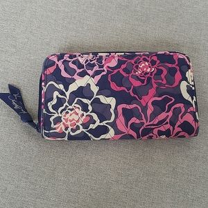 Vera Bradley floral clutch wallet